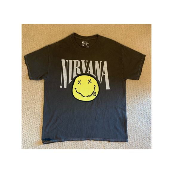 NWOT Forever 21 Nirvana Graphic Glitter Tee - Picture 1 of 4